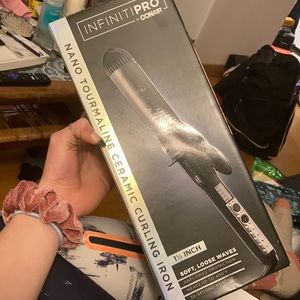 Conair InfinityPro 1.5 inch hair curling iron